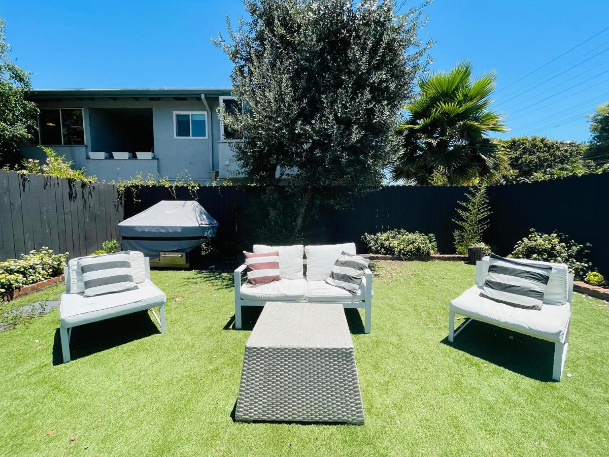 Dreamy Farmhouse In Studio City Лос-Анджелес Экстерьер фото